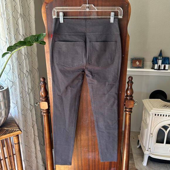 New Spanx Jean-ish Ankle Leggings Size Medium Black/Gray Pull On Stretch Shaping - Picture 3 of 8